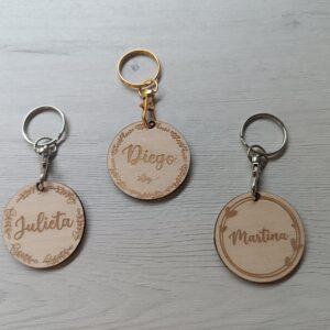 Llavero redondo de madera  Ornamentos